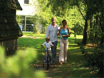 Holiday park Holiday Home near Breda & De Biesbosch Park - Outdoor photo 37