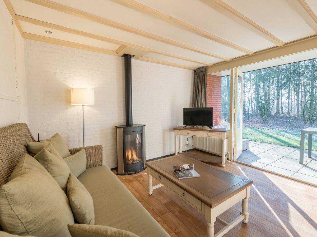 Holiday park Bungalow in Netherlands with Bubble Bath - Features photo 2