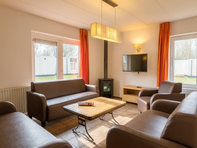 Holiday park Spacious bungalow near the Hunebedcentrum - Features photo 9