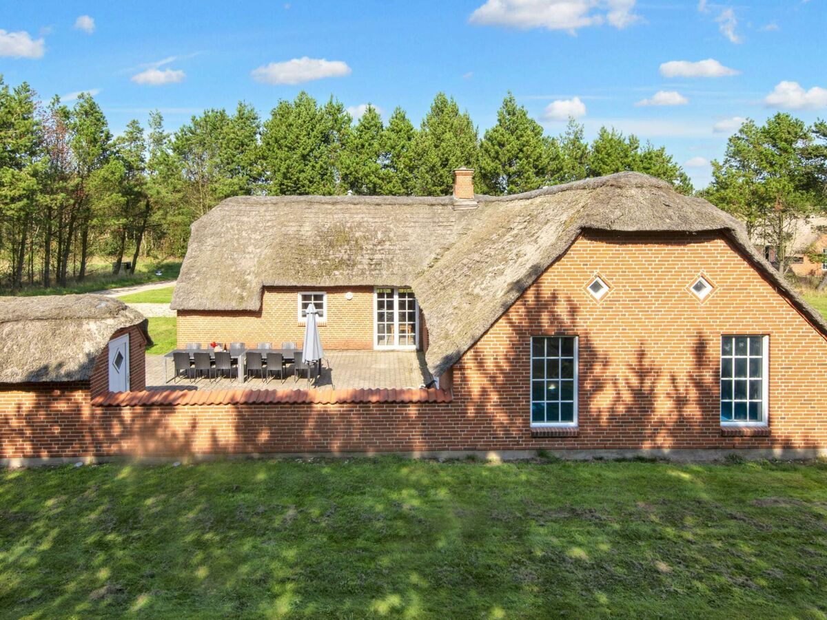 Holiday house Luxurioses Reetdachrefugium -- By Traum Ferienwohnungen