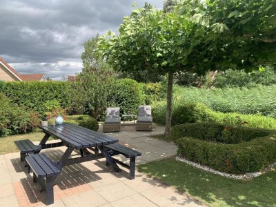 Holiday house Geräumiger Bungalow in Wassernähe - Outdoor photo 35