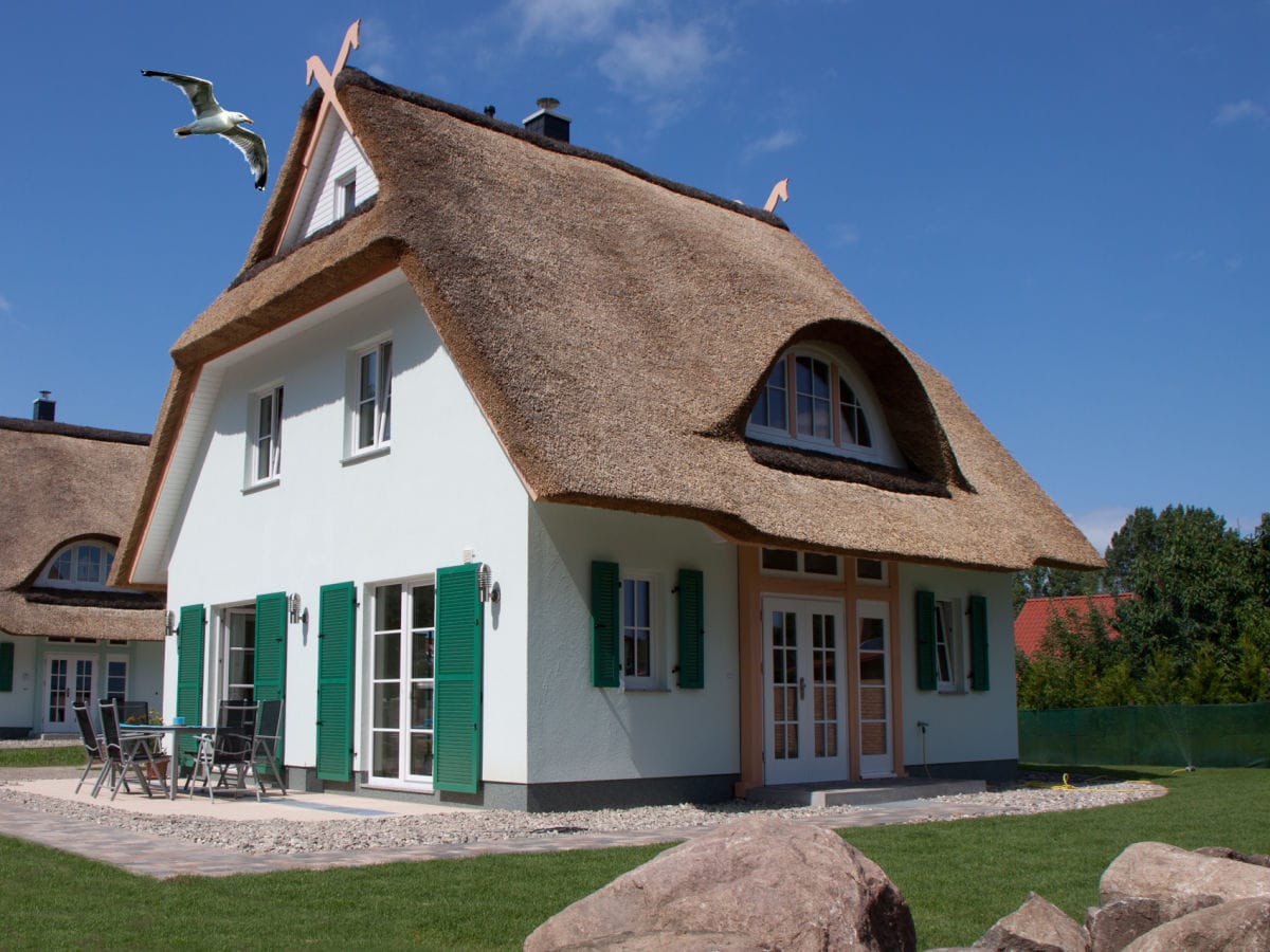 Holiday house Drööm unter Reet 1