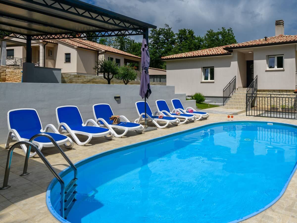 Holiday house Luka - Outdoor photo 4