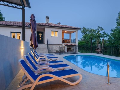 Holiday house Luka - Outdoor photo 12