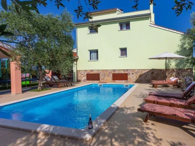 Villa Versovica in Krnica - Villa