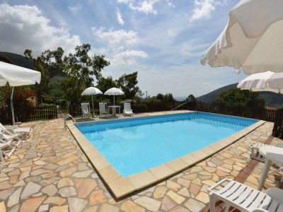 Holiday house Geräumiges Ferienhaus in Buti - Outdoor photo 4