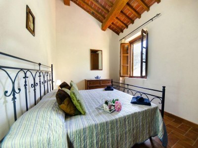 Holiday house Geräumiges Ferienhaus in Buti - Features photo 12