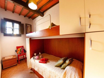 Holiday house Geräumiges Ferienhaus in Buti - Features photo 23