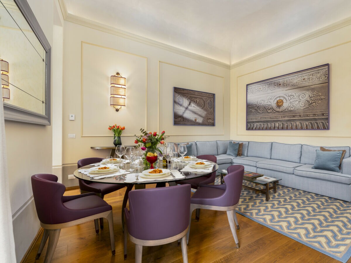 Apartment Donna Lipsi - La Dimora degli Affreschi Florence