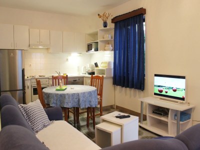 Apartment Apartments Sweet Life - One-Bedroom Apartment with Terrace (Nina) (ST) - Features photo 12