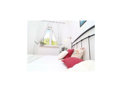 Apartment Apartments Mediterranean House - Two Bedroom Apartment with Terrace and Sea View - Features photo 9