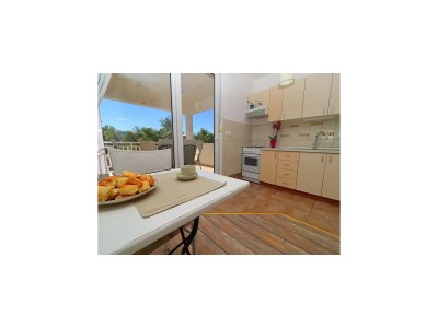 Apartment Apartments Mediterranean House - Two Bedroom Apartment with Terrace and Sea View - Features photo 14