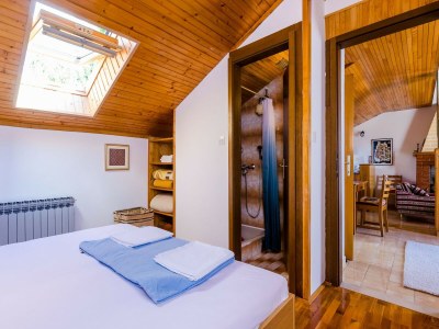 Apartment Apartment and Room Cicko - One Bedroom Apartment with Terrace and Sea View (Attic) - Features photo 4