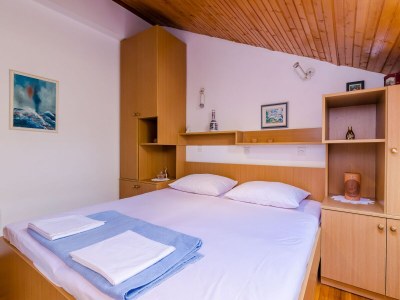 Apartment Apartment and Room Cicko - One Bedroom Apartment with Terrace and Sea View (Attic) - Features photo 9