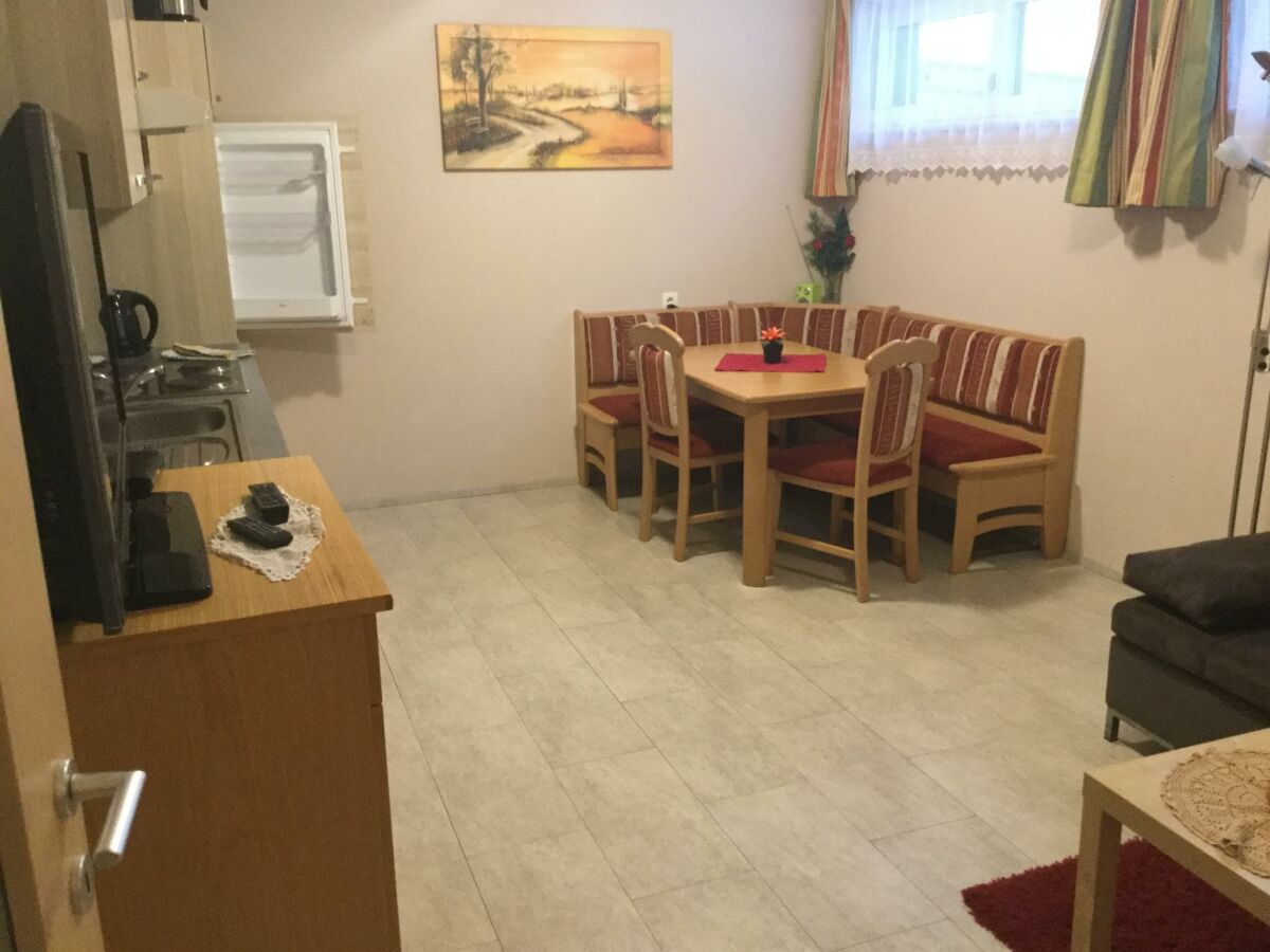 Apartment Appartement/Fewo, Dusche, WC, 1 Schlafraum