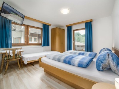 Apartment Apartment/3 Schlafräume/Dusche, WC - Outdoor photo 6