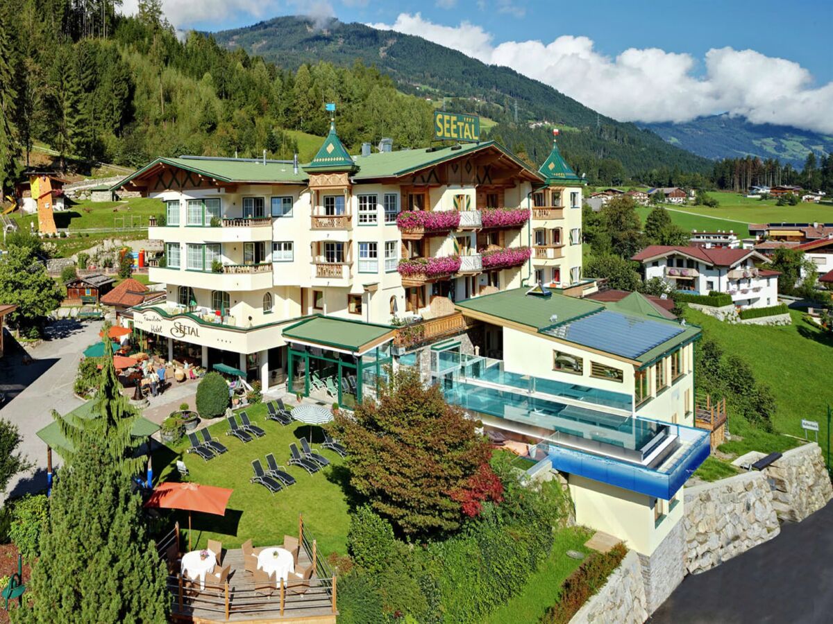 Apartment Pleasing Apartment in Kaltenbach near Ski Area