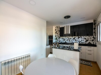 Holiday house Premium holiday home with private pool - Features photo 22