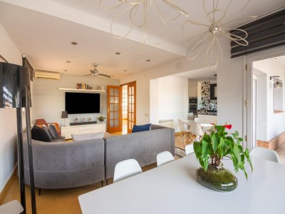 Holiday house Premium holiday home with private pool - Features photo 25