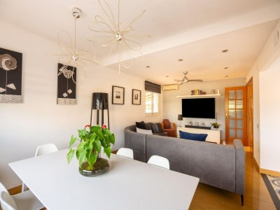 Holiday house Premium holiday home with private pool - Features photo 27