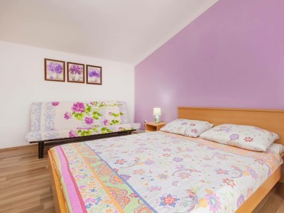 Apartment Apartments Alaga - B4+2 - Features photo 8