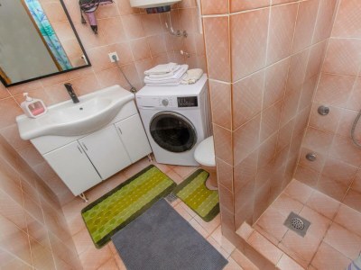 Apartment Apartments Alaga - B4+2 - Features photo 13