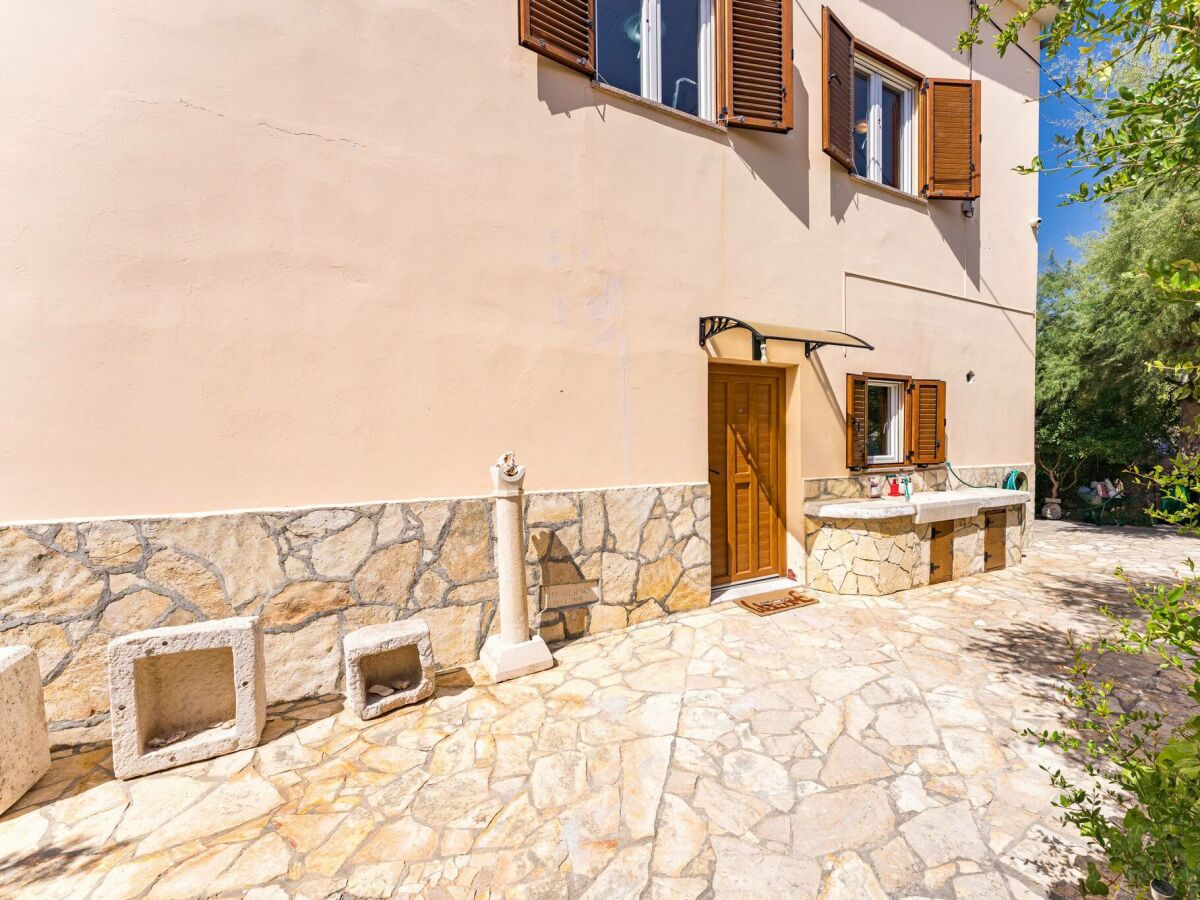 Apartment Apartments Kukljica - two bedroom apartment - Outdoor photo 5