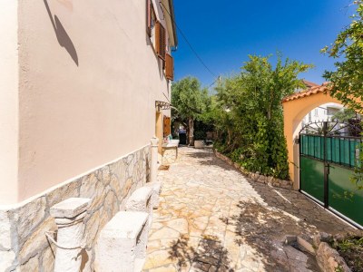 Apartment Apartments Kukljica - two bedroom apartment - Outdoor photo 6