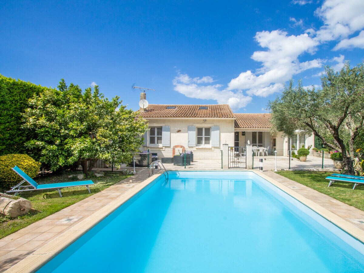 Holiday house Maillane (6p) with pool in Maillane - Provence - Outdoor photo 4