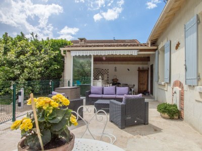 Holiday house Maillane (6p) with pool in Maillane - Provence - Outdoor photo 12