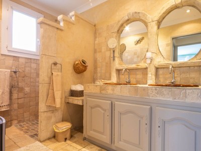 Holiday house Maillane (6p) with pool in Maillane - Provence - Features photo 27