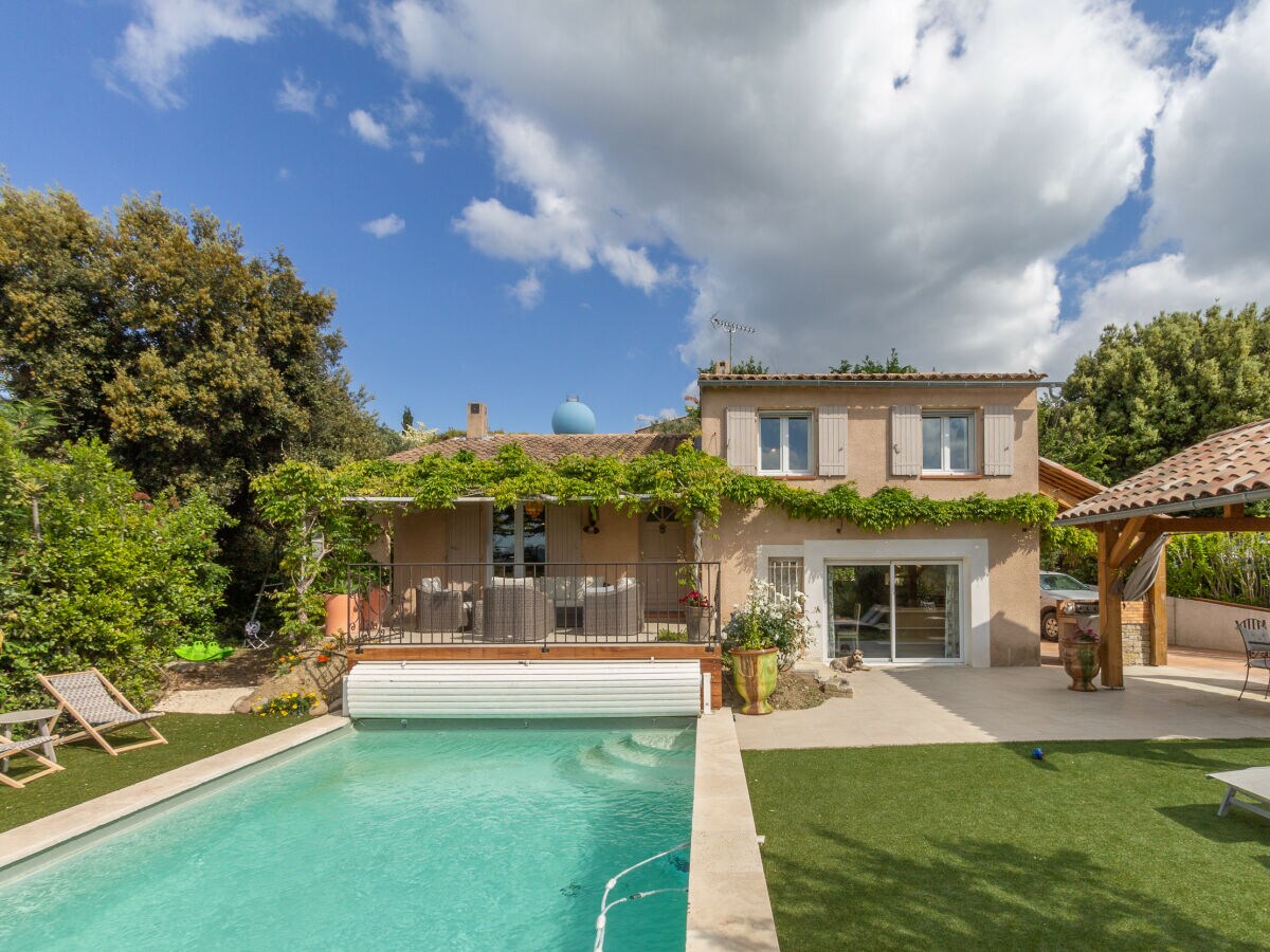 Villa Maison Beally (8p) with pool in French Provence
