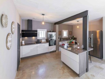 Villa Maison Belleviste - private swimming pool within w - Features photo 17