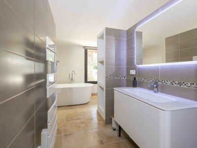 Villa Maison Belleviste - private swimming pool within w - Features photo 24