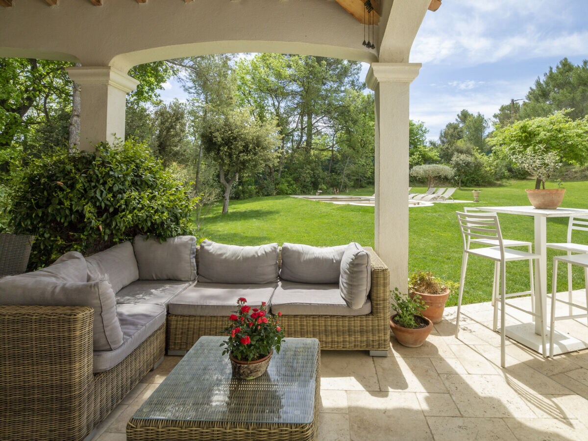Villa Mas des Ecureuils (8p) with pool in Provence - Outdoor photo 4