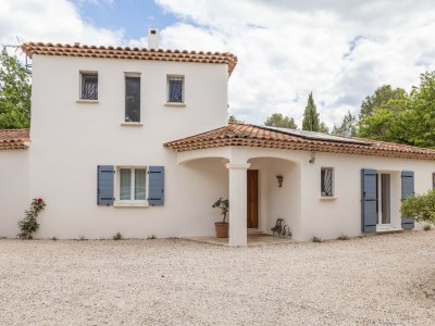 Villa Mas des Ecureuils (8p) with pool in Provence - Outdoor photo 6