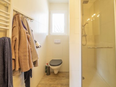 Villa Mas des Ecureuils (8p) with pool in Provence - Features photo 28