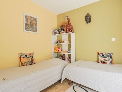 Villa Mas des Ecureuils (8p) with pool in Provence - Features photo 32