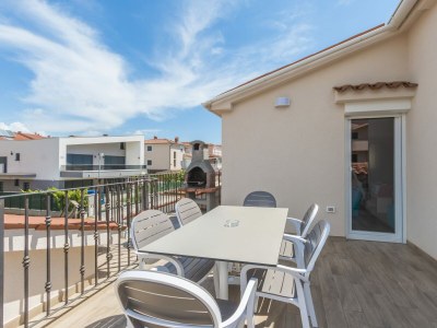 Villa Nina Two bedroom apartment with sea view balcony 4+2 - Features photo 18