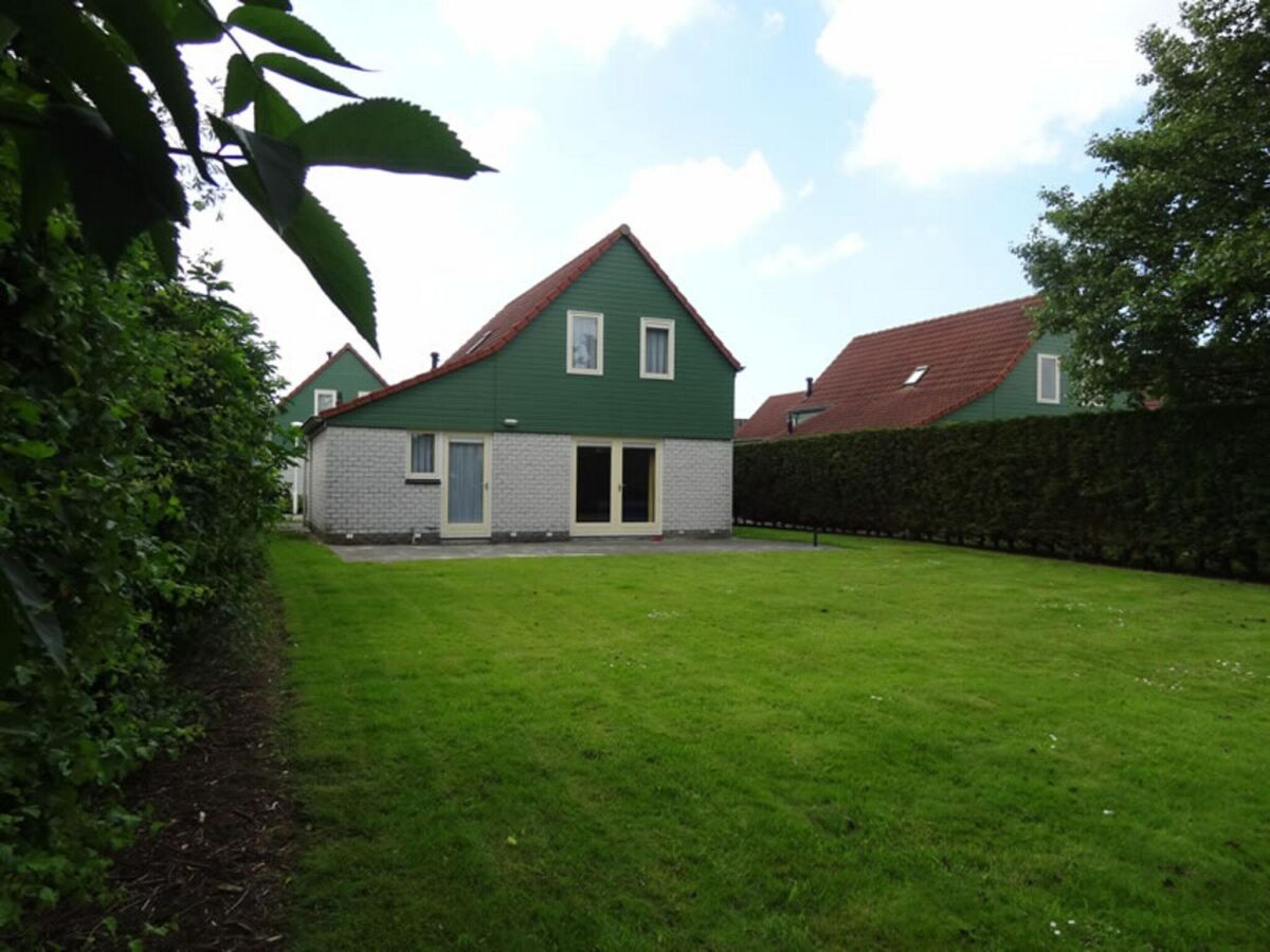 Holiday park Detached Home in Zeeland near the Coast - Outdoor photo 3