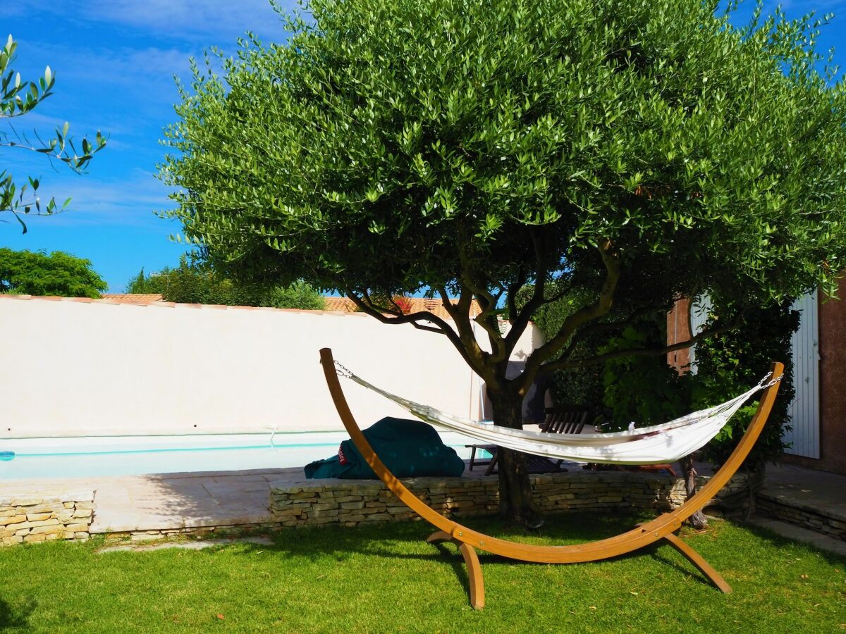 Holiday house Holiday Home in Pertuis with Private Pool - Outdoor photo 5