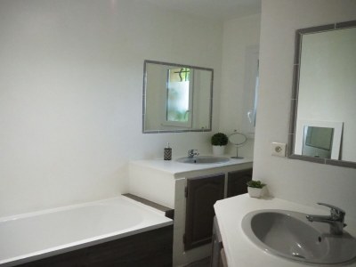 Holiday house Holiday Home in Pertuis with Private Pool - Features photo 12