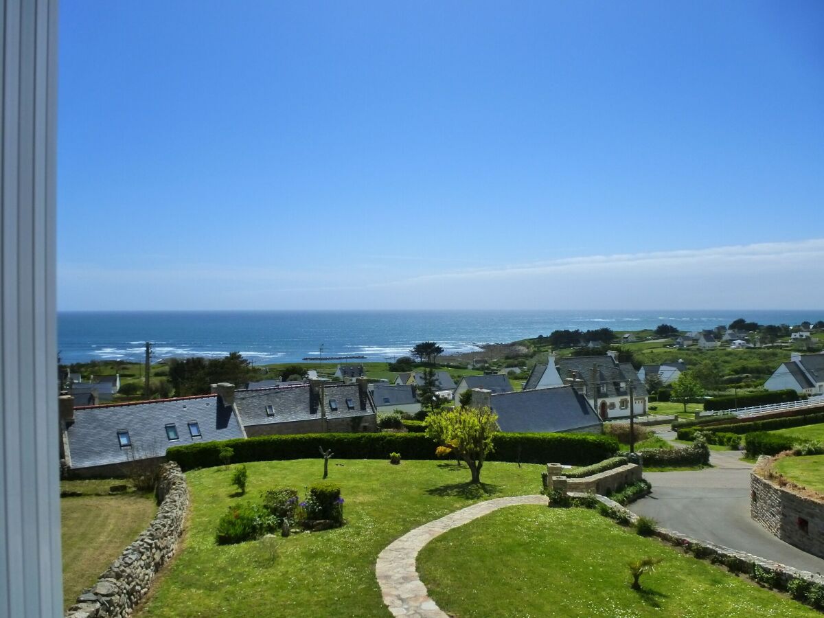 Holiday house Holiday Home in Plouhinec with Sea Views - Outdoor photo 2