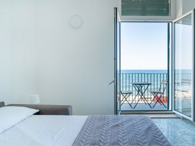 Apartment The Sea Outside Apartment 02 - Features photo 17