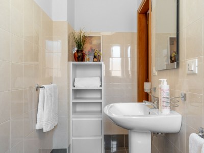 Apartment Apartment Ierone with Balcony - Features photo 14