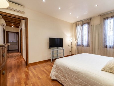 Apartment Al Campanile View & Terrace - LOCZ - Features photo 11