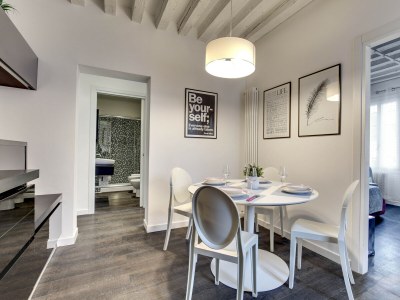 Apartment Biennale - Features photo 11