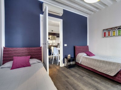 Apartment Biennale - Features photo 17