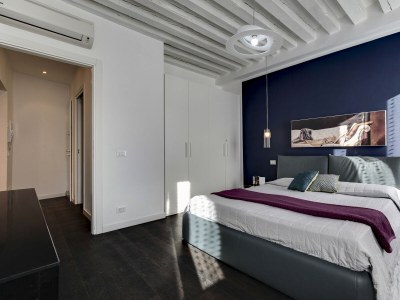 Apartment Biennale - Features photo 21