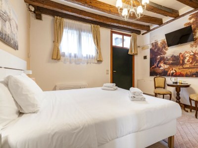 Holiday house Residenza Centopietre - Camera Pink - Features photo 13